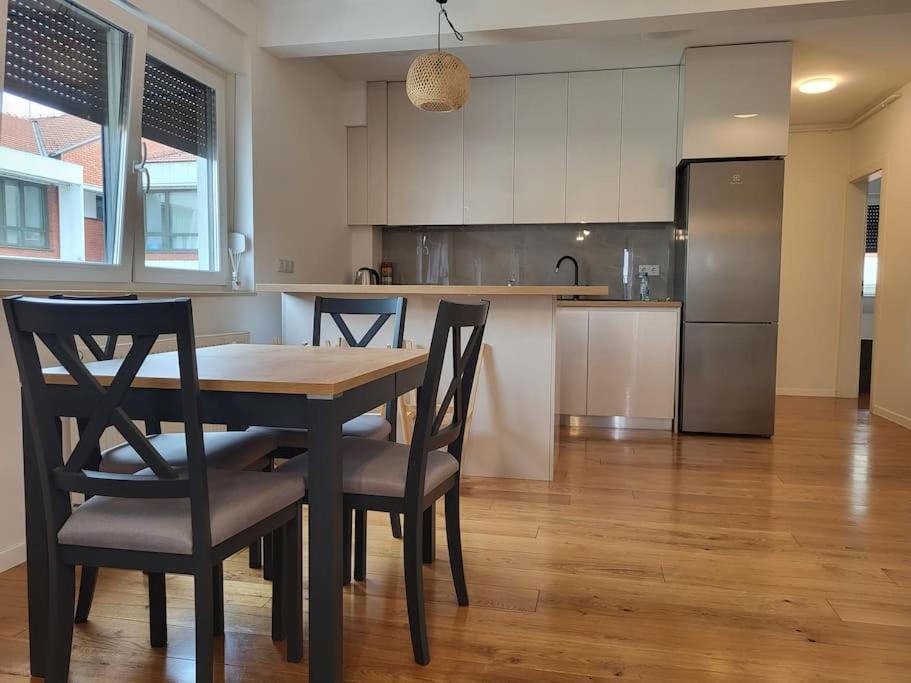 Novoureden Stan Appartement Velika Gorica Buitenkant foto
