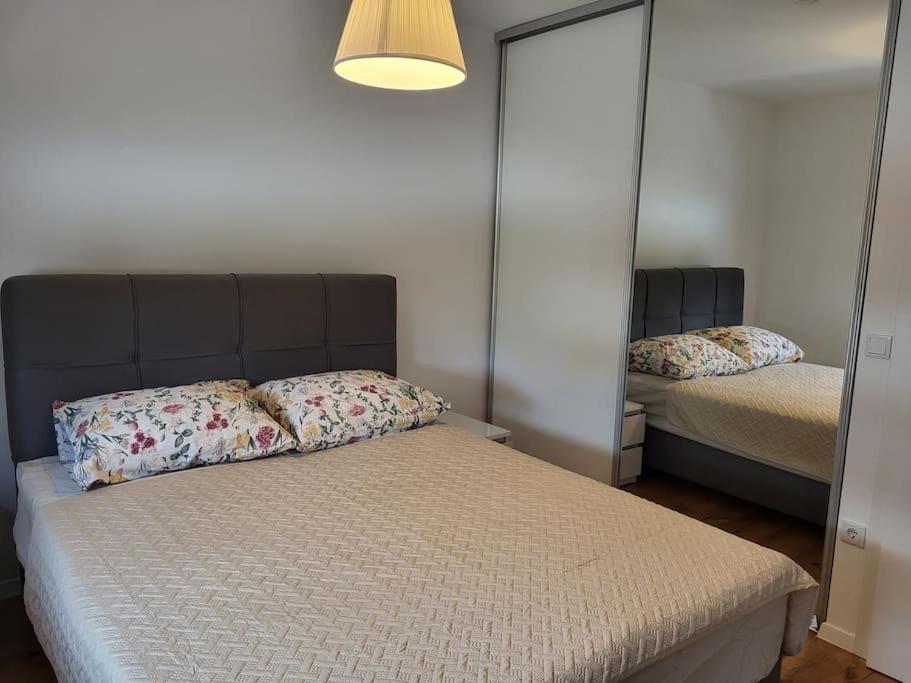 Novoureden Stan Appartement Velika Gorica Buitenkant foto